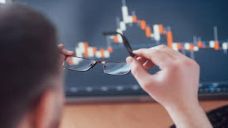 What Prop Trading Firms Are Best in 2025? 8 Trading