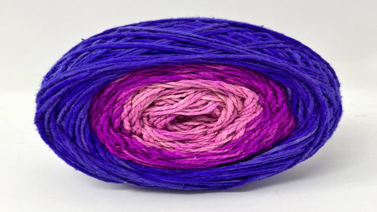 Bobby Yarn Gradient That Brings Smooth Color Transitions 12 Bobby