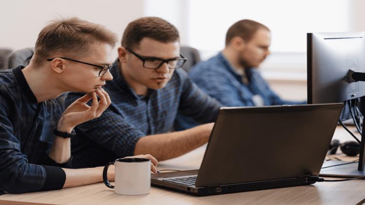 Why Your Business Needs Managed IT Services 6 Why Your Business Needs Managed IT Services